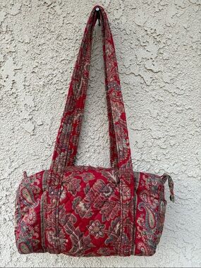 Vera Bradley Retired Windsor Red Paisley Quilted Shoulder Bag